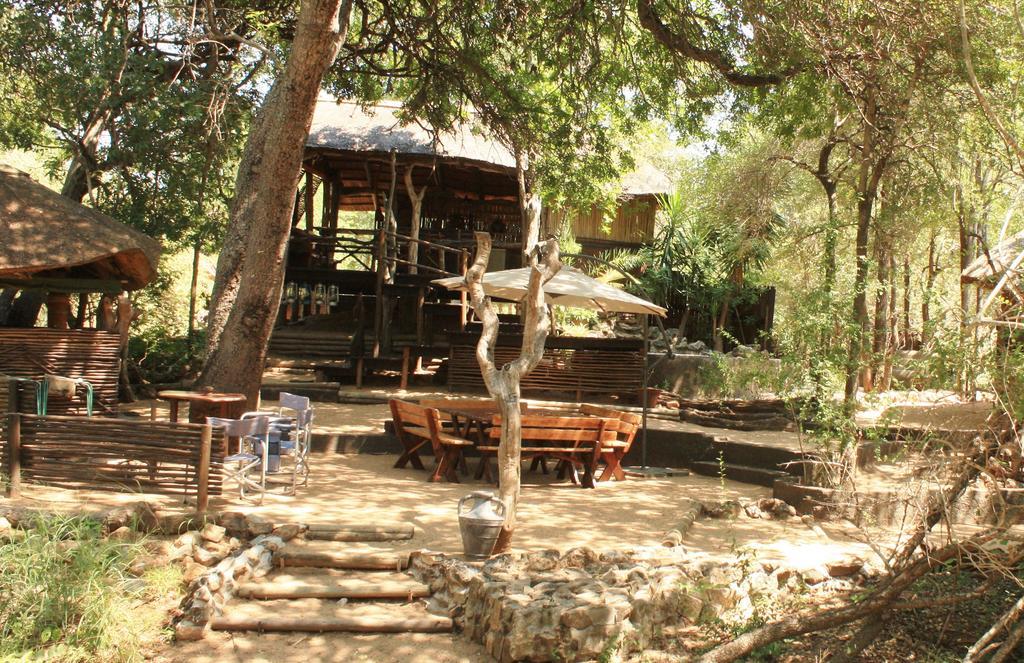 Off Beat Safaris Bush Lodge フッドスプルイト エクステリア 写真