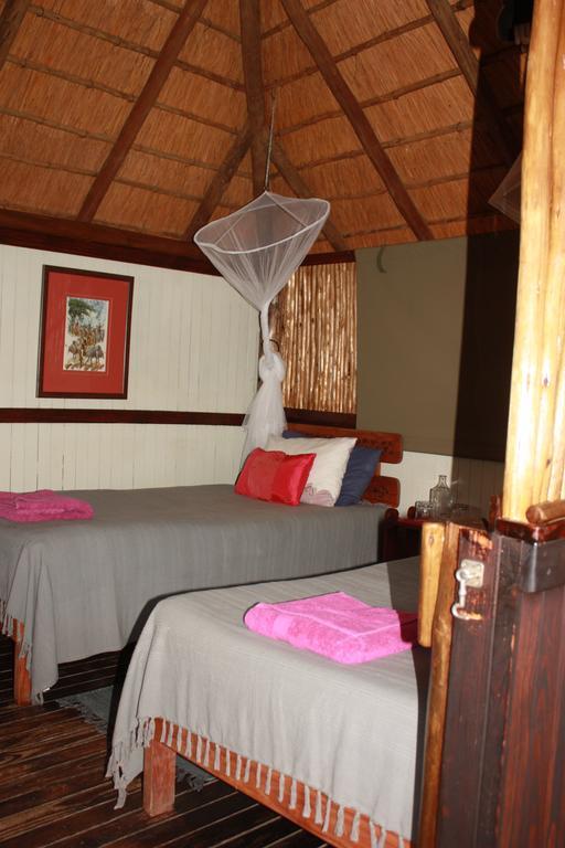 Off Beat Safaris Bush Lodge フッドスプルイト エクステリア 写真