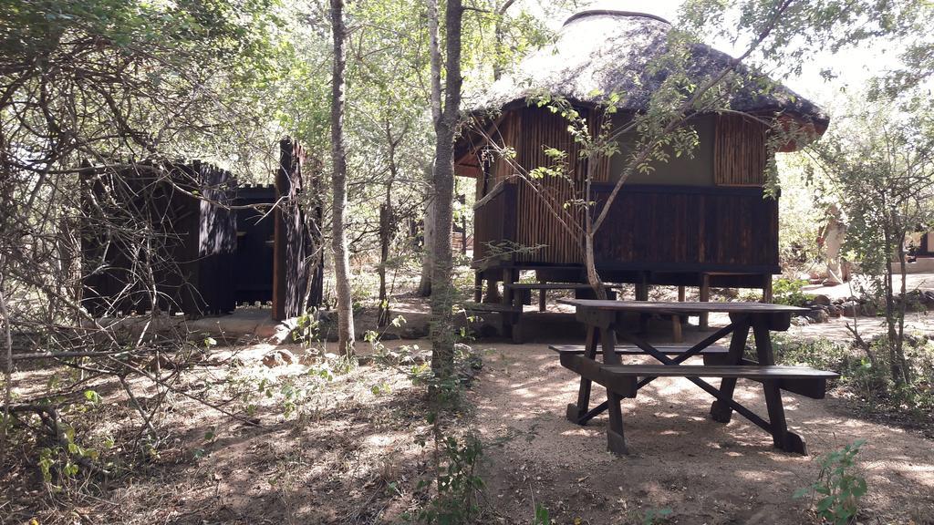 Off Beat Safaris Bush Lodge フッドスプルイト エクステリア 写真