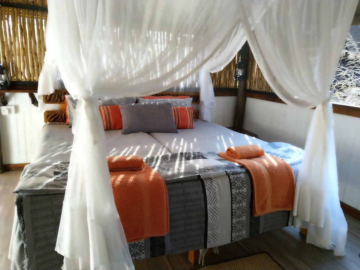 Off Beat Safaris Bush Lodge フッドスプルイト エクステリア 写真